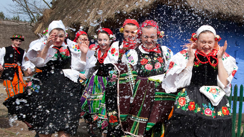 گوناگون/ آداب و رسوم جالب در کشور لهستان