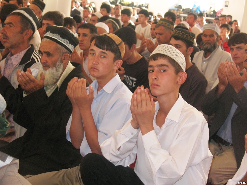 میراث/ «رب من»خوانی؛ نماد تجلی ماه مبارک رمضان در تاجیکستان