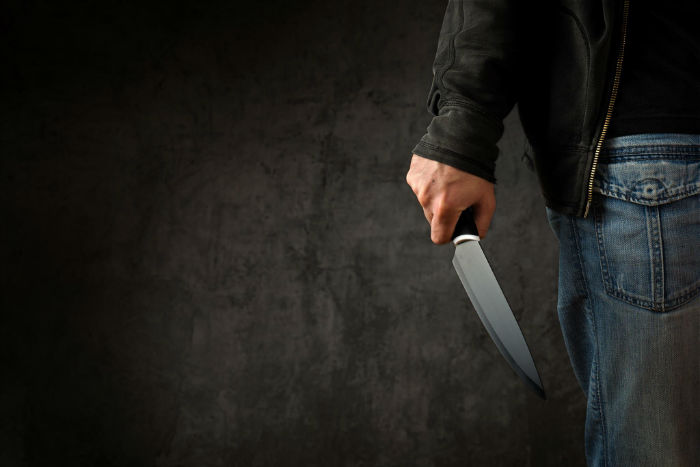 دانستنی ها/ چگونه در برابر حمله با چاقو از خود دفاع کنیم؟