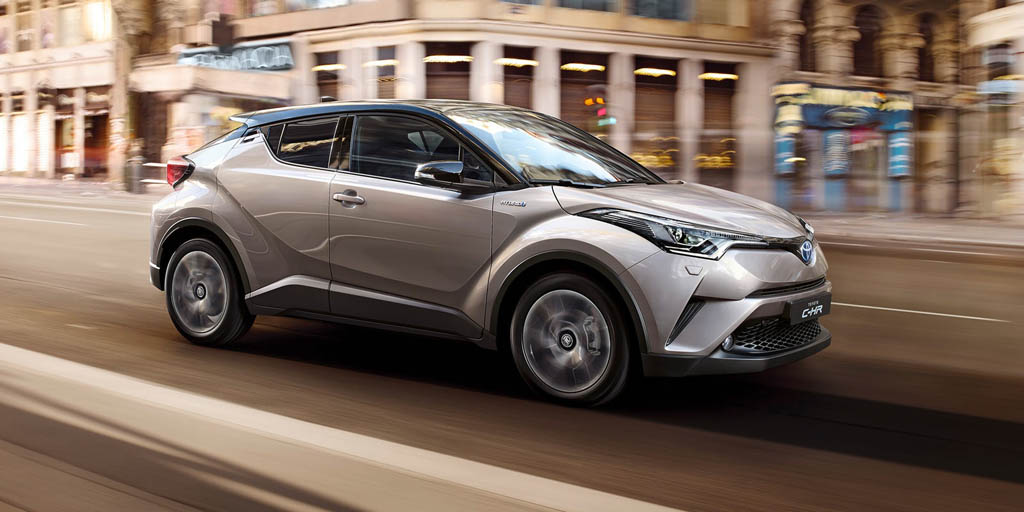 مصاف مُفصل «پژو 3008، تویوتا C-HR و سئات آتکا»