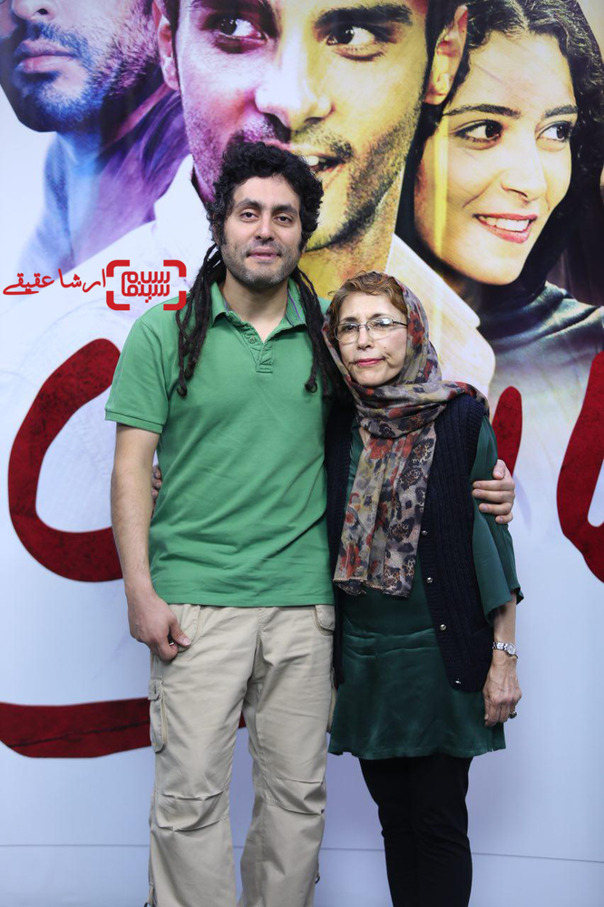 فهیمه رحیم نیا و پسرش آذرخش فراهانی در اکران فیلم «مالاریا»