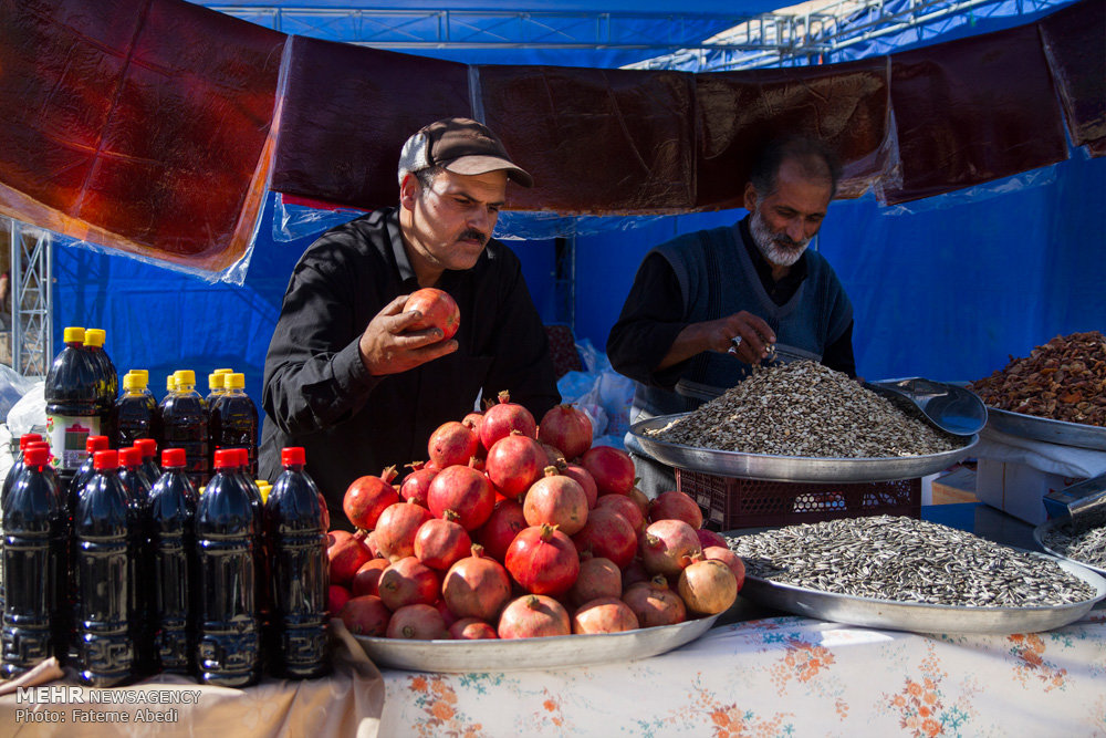 جشنواره انگور در روستای هزاوه