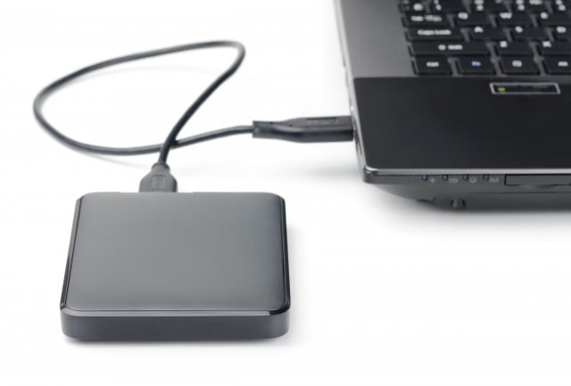 در جنگ بین حافظه‌های SSD و HDD، برنده از قبل مشخص است!