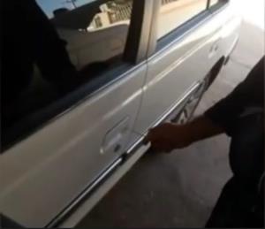 ویدئو/ بازکردن بدون سوییچ درب خودرو در عرض چند ثانیه!