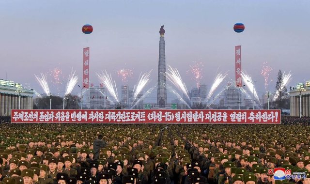 مردم کره شمالی جشن گرفتند