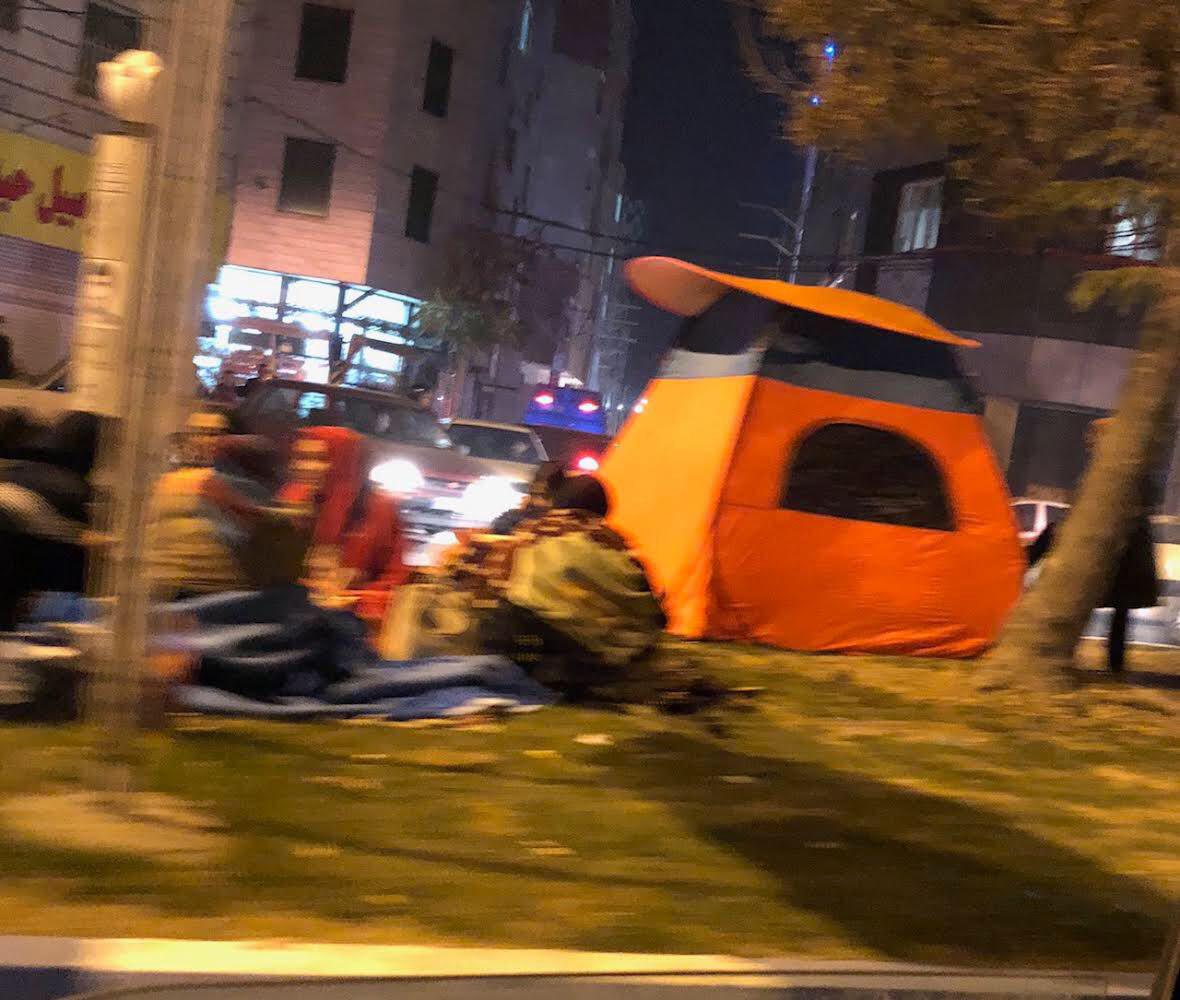 عکس/ برپایی چادر در بوستان های شهر تهران