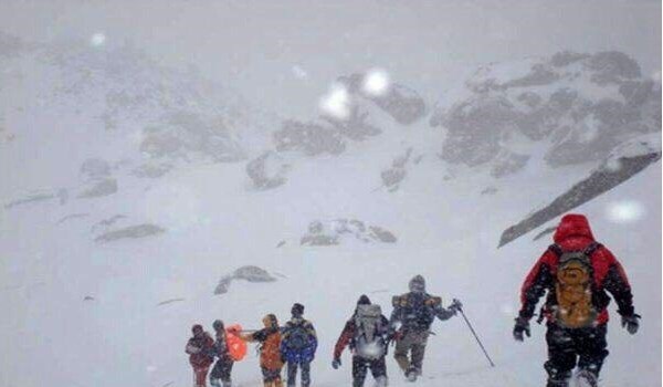 حضور موثر کوهنوردان در عملیات جستجوی هواپیمای مفقود شده