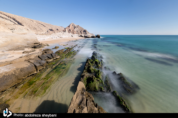 ساحل زیبای «نعیه» در غرب هرمزگان