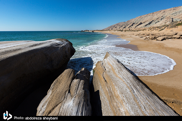 ساحل زیبای «نعیه» در غرب هرمزگان