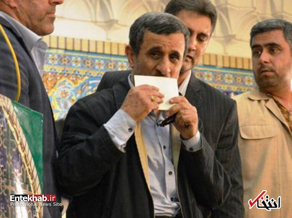 ماجراهای احمدی‌نژاد و جادو جنبل