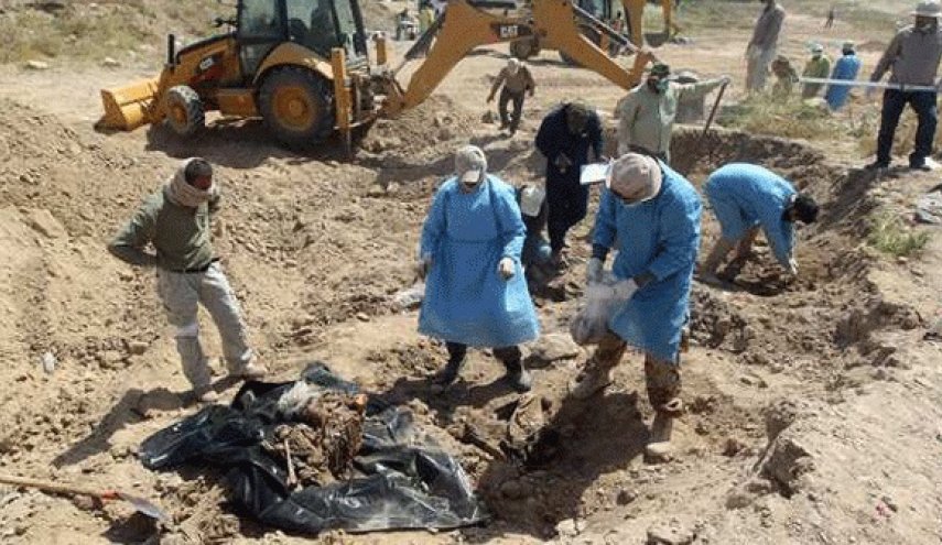 کشف 900 جسد در گورهای دسته جمعی الرقه سوریه