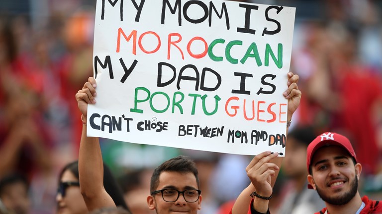 هواداری با مادری مراکشی و پدری پرتغالی