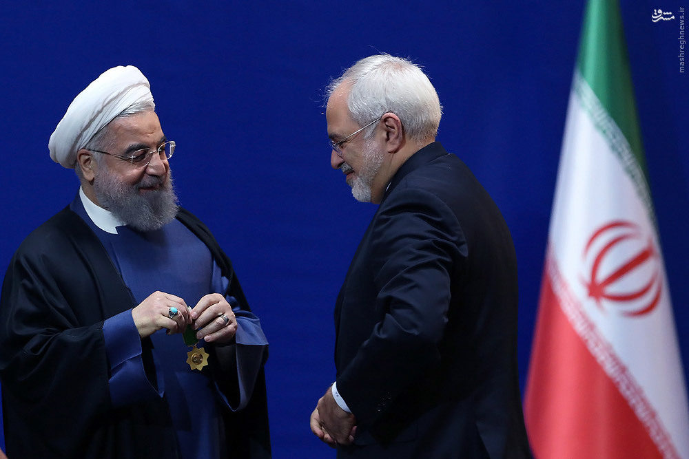 روحانی: برجام تمام تحریم‌های بانکی را لغو می‌کند 94/4/23 /ظریف: قرار نبود برجام تحریم‌های بانکی را حل کند! 97/4/3
