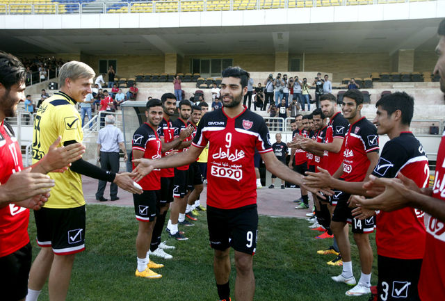 مهاجم سابق پرسپولیس راهی هلند شد