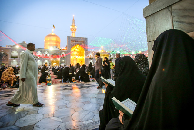 مددجویان کمیته امداد زائر امام مهربانی ها شدند