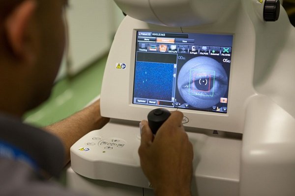 استفاده از هوش مصنوعی برای تشخیص ۵۰ بیماری چشمی