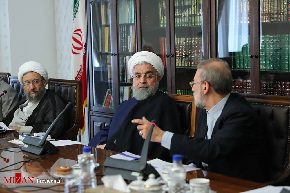 حضور روحانی در جلسه هماهنگی اقتصادی بعد از سفر قزاقستان