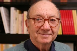 هر دورهای از زندگی «سایمون» آینهای بود برای نوشتن نمایشنامه