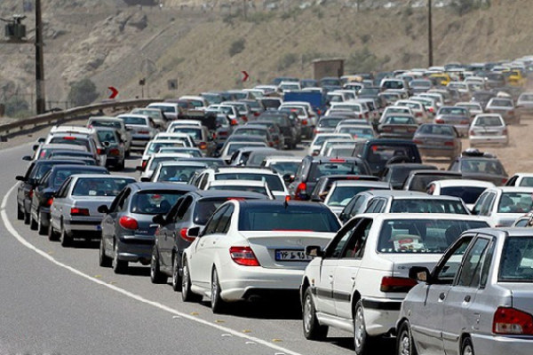 توقف تردد خودروهای شخصی به مرز مهران