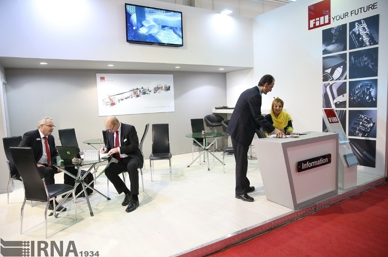 شرکت کنندگان خارجی نمایشگاه خودرو: بازار خودروی ایران را آسان ترک نمی کنیم