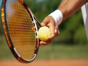 تنیس بازان صدمات آرنج را جدی بگیرند!