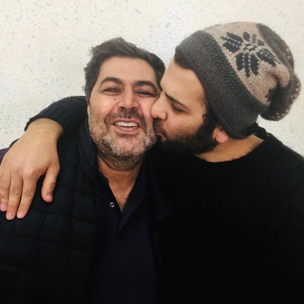 فرهاد اصلانی و جایزه بین المللی - 303 بیوگرافی فرهاد اصلانی و جایزه بین المللی