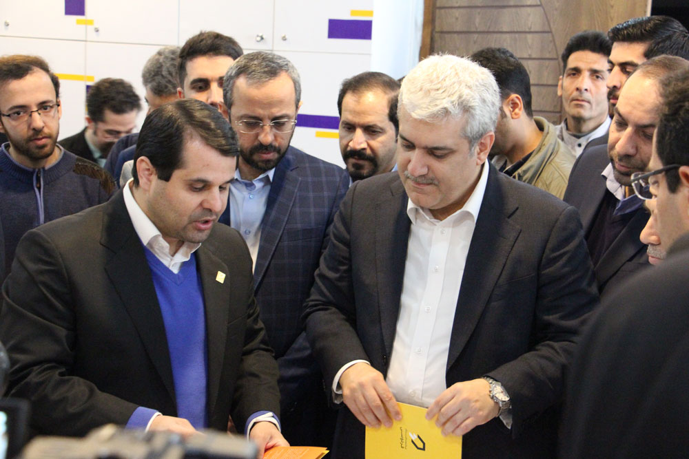عکس/ بازدید معاون علمی و فناوری رئیس جمهور از بنگاه رسانه‌ای و سرمایه گذاری «آخرین خبر»