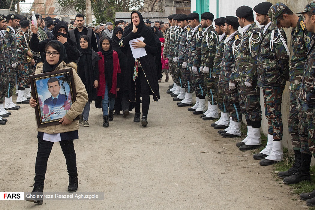 عکس/ تشییع پیکر شهدای بوئینگ 707 در آمل و کرمانشاه