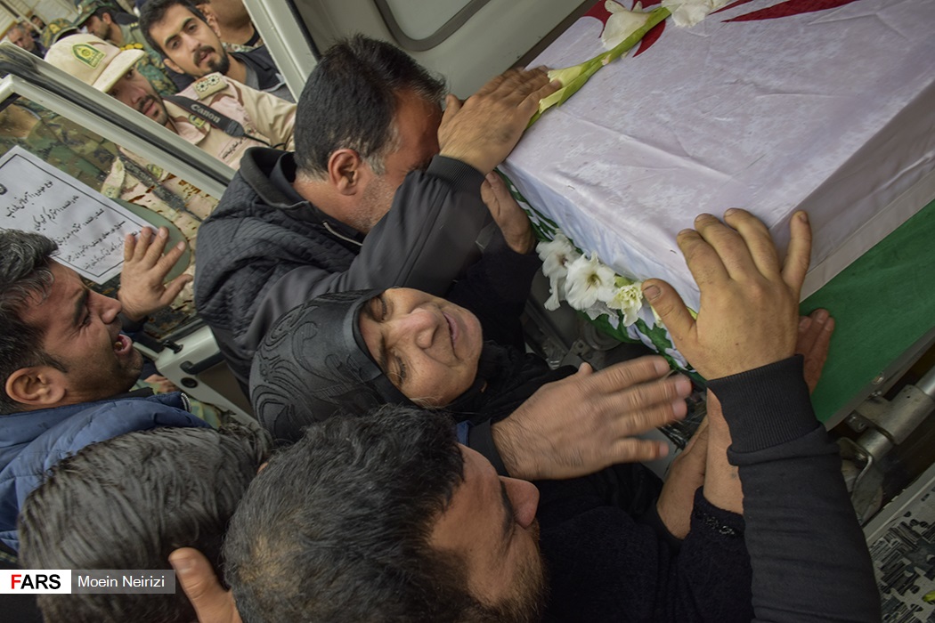 عکس/ تشییع پیکر شهدای بوئینگ 707 در آمل و کرمانشاه