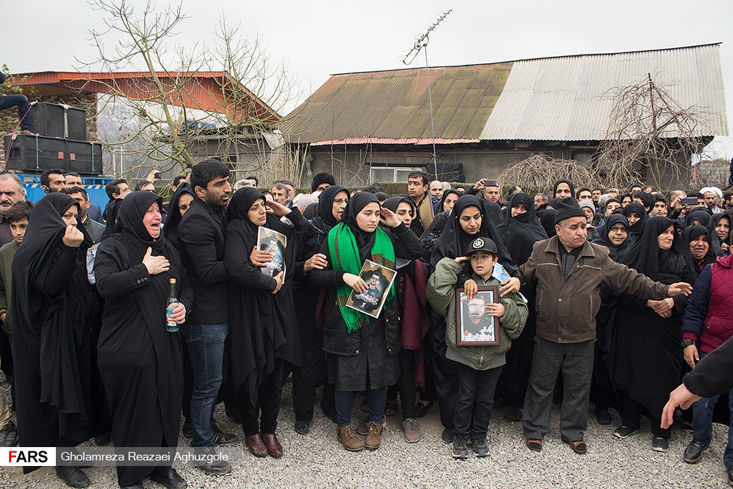 عکس/ تشییع پیکر شهدای بوئینگ 707 در آمل و کرمانشاه
