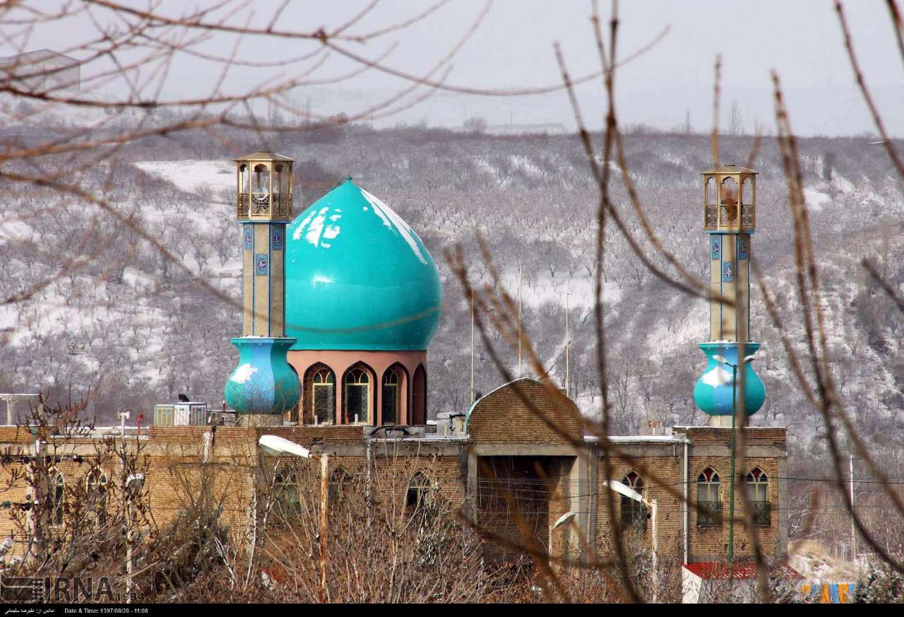 عکس/ بارش اولین برف زمستانی در شهرستان بروجرد 