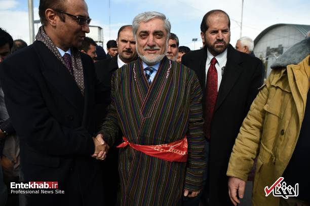 عکس/ پوشش عبدالله عبدالله هنگام ثبت نام در انتخابات