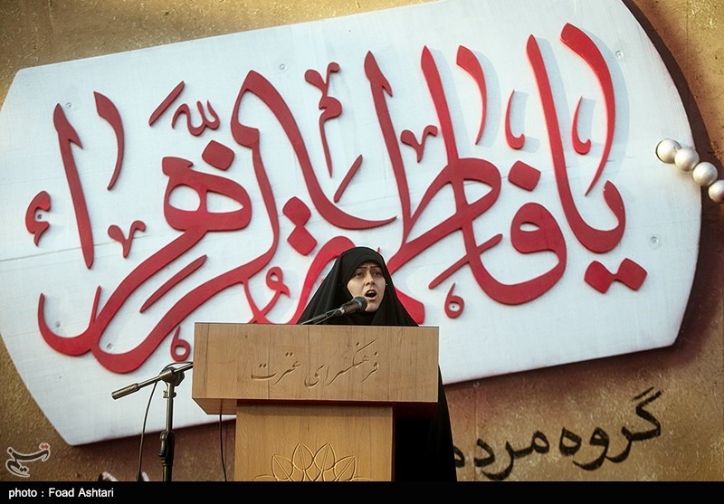 عکس/ سخنرانی خواهرزاده «علی نژاد» در همایش دختران انقلاب