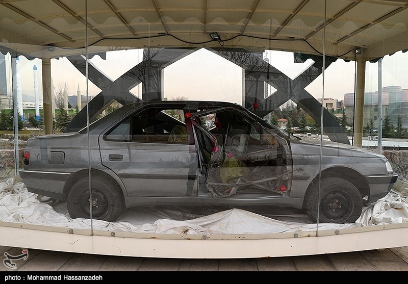 عکس/ خودروی منفجر شده شهید «احمدی روشن» و دکتر «فریدون عباسی»