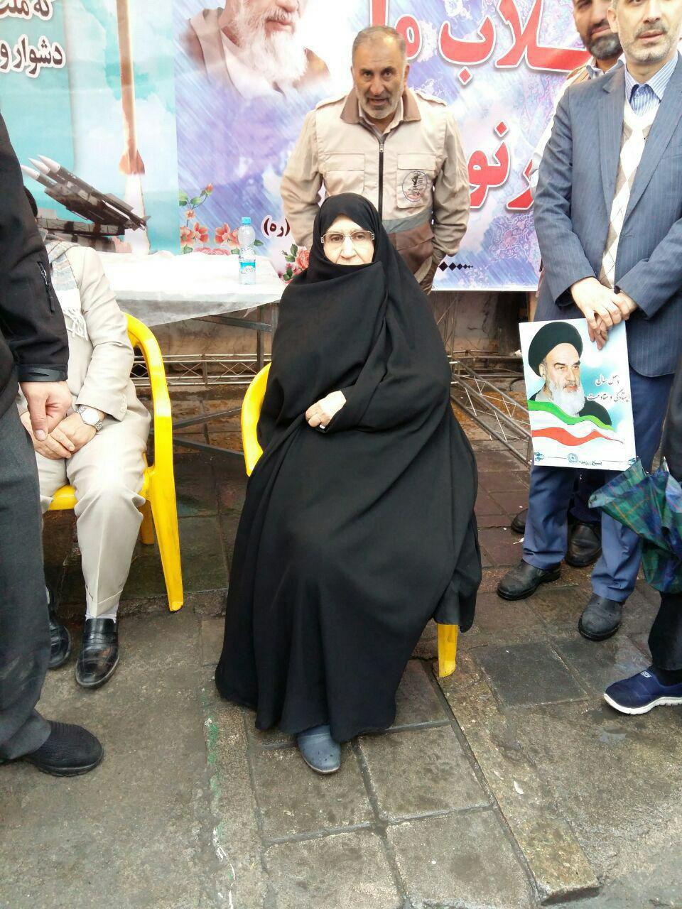 حضور دختر امام خمینی(ره) در جشن 40 سالگی انقلاب