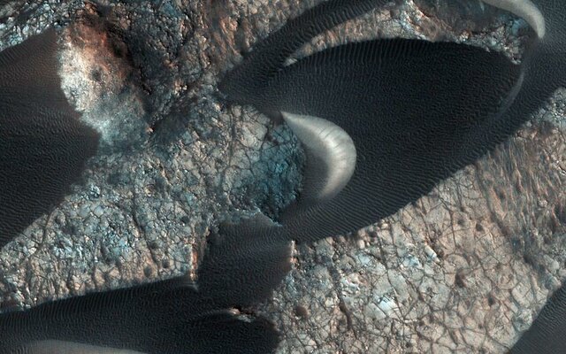 تپه‌های ماسه‌ای مریخ را ببینید!