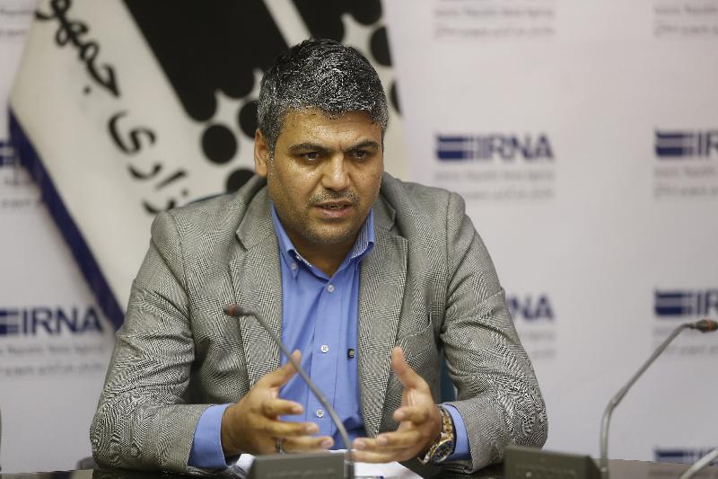 همدانی: استقلال کمبود بازیکن ندارد