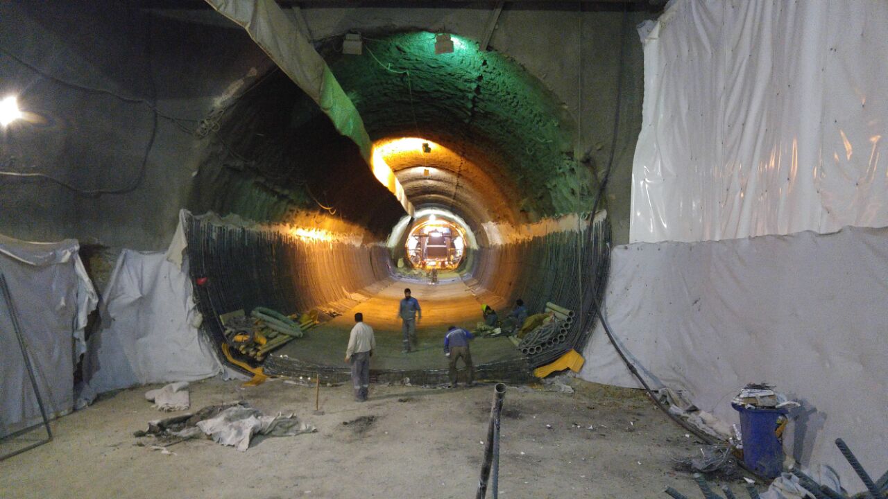 حفر تونل قطار شهری تا پایان سال به اتمام می‌رسد/ شروع روسازی و نصب ریل از سال آینده