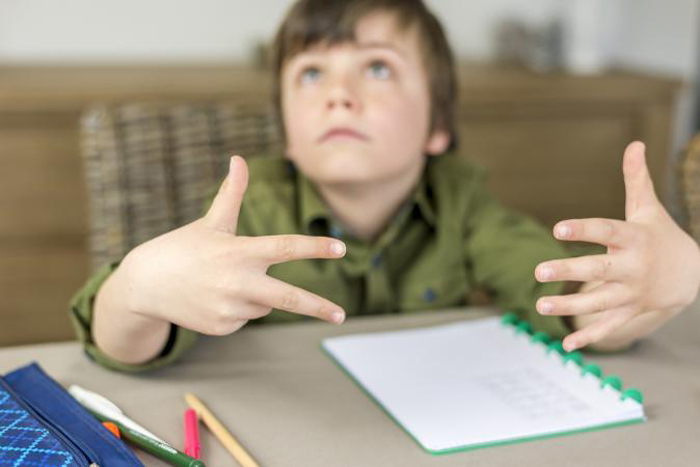 آیا شمارش با انگشت دست برای انجام محاسبات ریاضی کار صحیحی است؟