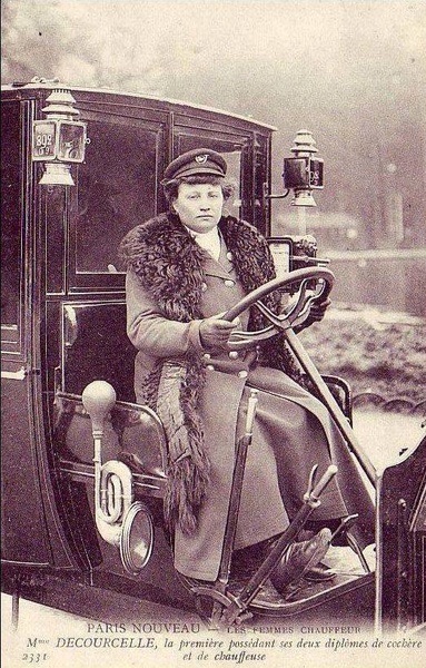 اولین راننده تاکسی ز‌ن دنیا