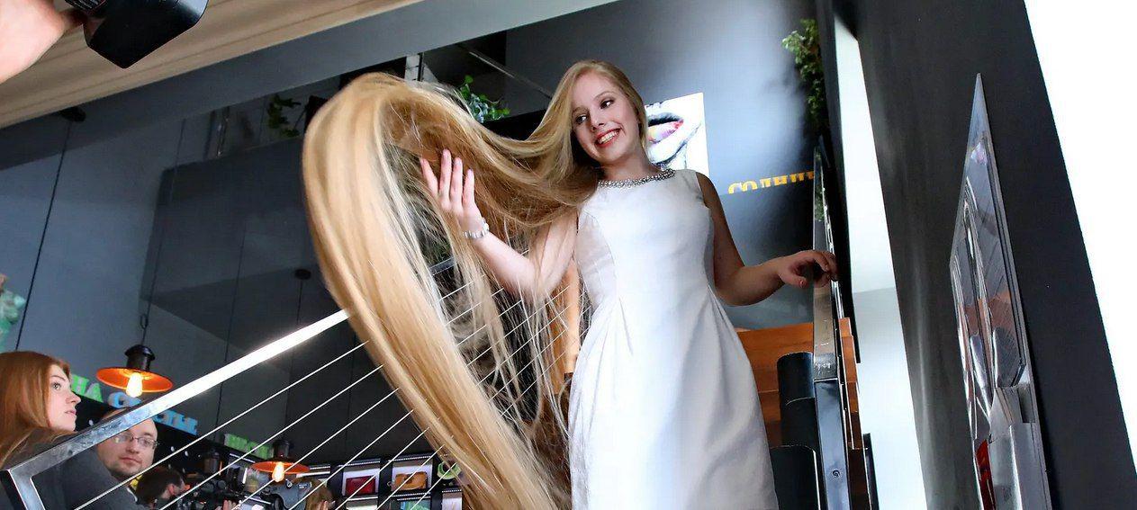 دختر نوجوان ۱۵ ساله اوکراینی صاحب عنوان بلندترین مو!
