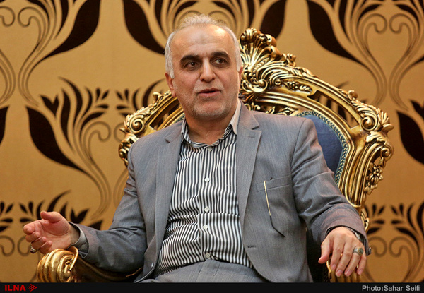 جهت‌گیری‌های اقتصادی «دژپسند» در بدو ورود به باکو