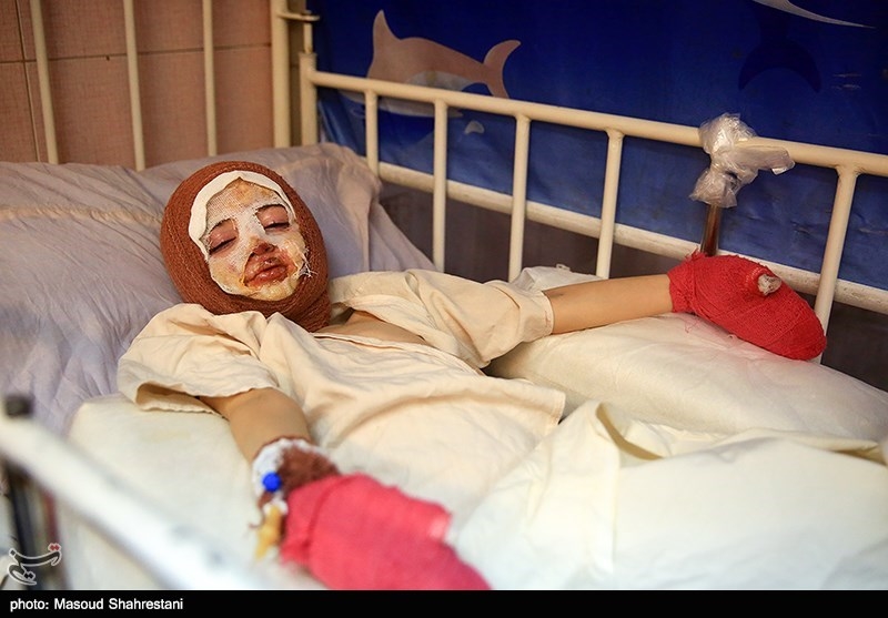 عکس/ مصدومان چهارشنبه سوری در بیمارستان های مطهری و فارابی