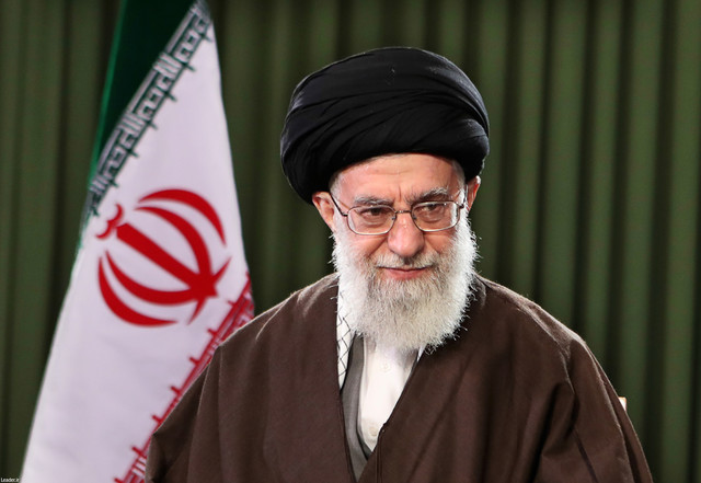 رهبر انقلاب به چه کسی گفتند که خود شما چند میلیارد می‌ارزید