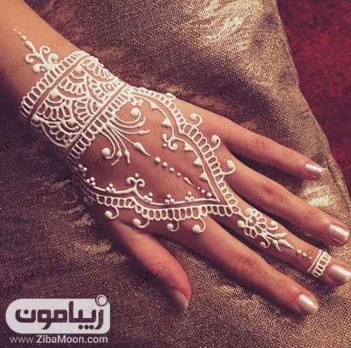 طرح حنا جدید و شیک روی مچ دست و پا