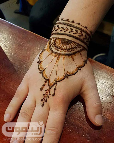 طرح حنا جدید و شیک روی مچ دست و پا