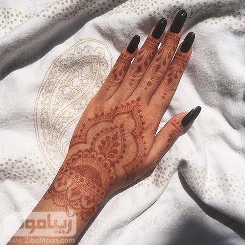 طرح حنا جدید و شیک روی مچ دست و پا