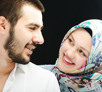 همسرم را در خانه، محیط کار و بیرون چی صدا کنم؟