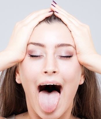 یوگای ساده برای لاغر کردن صورت و از بین بردن چین و چروک