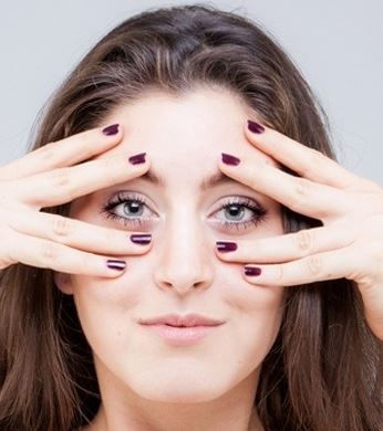 یوگای ساده برای لاغر کردن صورت و از بین بردن چین و چروک